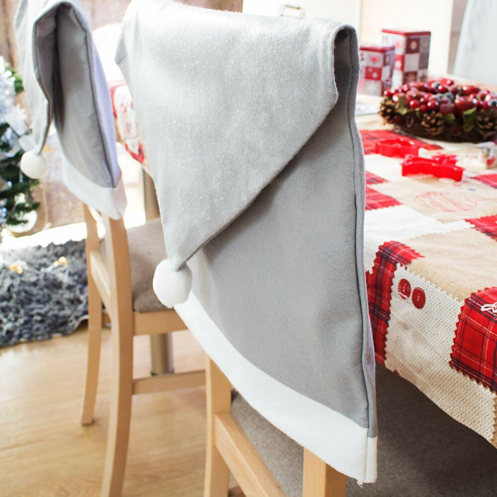 Vianočný prehoz na stoličke Santa Claus, šedý Vianočný prehoz na stoličke Santa Claus, šedý