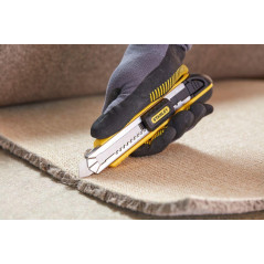 Nôž plastový s odlamovacou čepeľou 18 mm FatMax® 0-10-481
