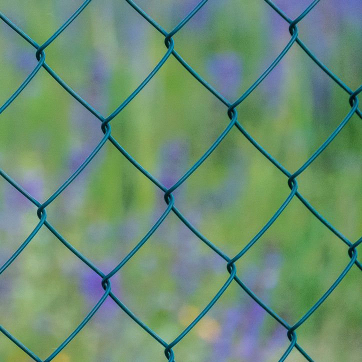 Štvorhranné pletivo poplastované 125 cm x 25 m Štvorhranné pletivo poplastované 125 cm x 25 m