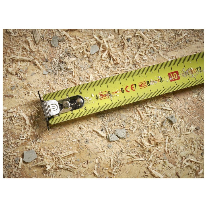 Zvinovací meter 5 m x 25 mm Control Lock™ STHT37231-0
