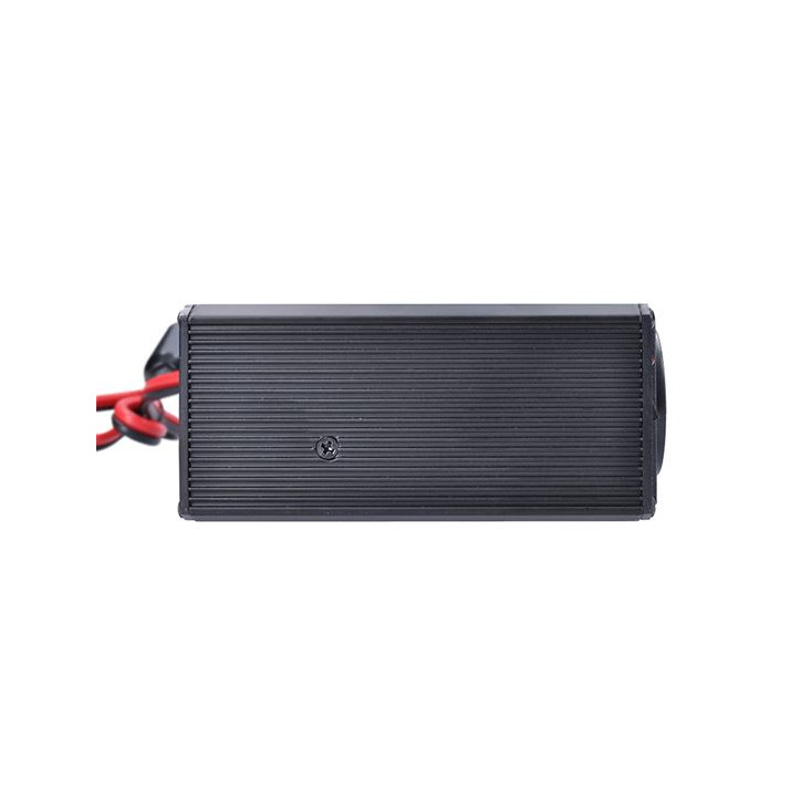 Menič napätia 12V/200W, USB 500mA, kovový Menič napätia 12V/200W, USB 500mA, kovový
