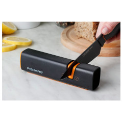 Ostrič na nože Roll-Sharp™ Edge, čierny
