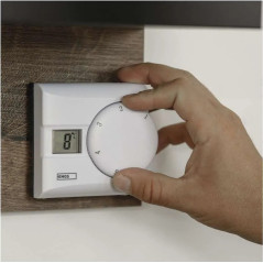Izbový manuálny termostat drôtový P5603R