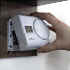 Izbový manuálny termostat drôtový P5603R