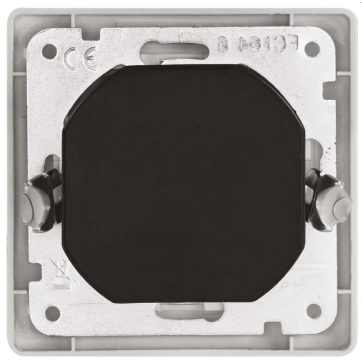 Zásuvka s USB 2,1 A max., biela