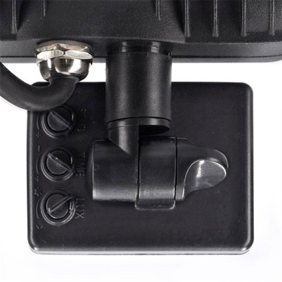 LED reflektor PRO so senzorom 10 W, IP44