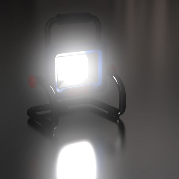 Aku LED svietidlo LS 18-0 Aku LED svietidlo LS 18-0