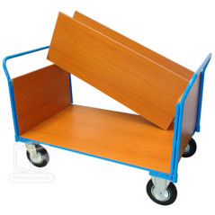 Prepravný vozík s jednou plošinou a drevenými bočnými stenami