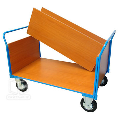 Prepravný vozík s jednou plošinou a drevenými bočnými stenami