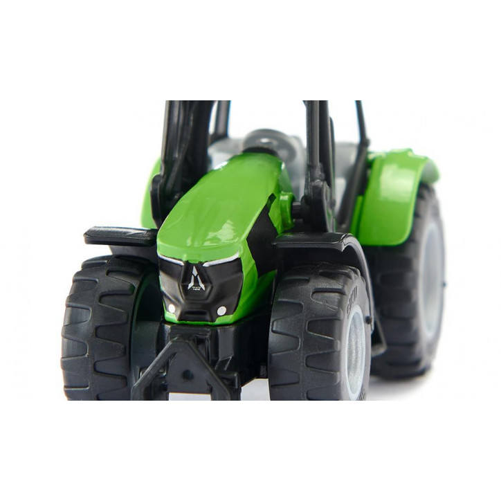 Traktor Deutz-Fahr s čelným nakladačom / 1394 Traktor Deutz-Fahr s čelným nakladačom / 1394