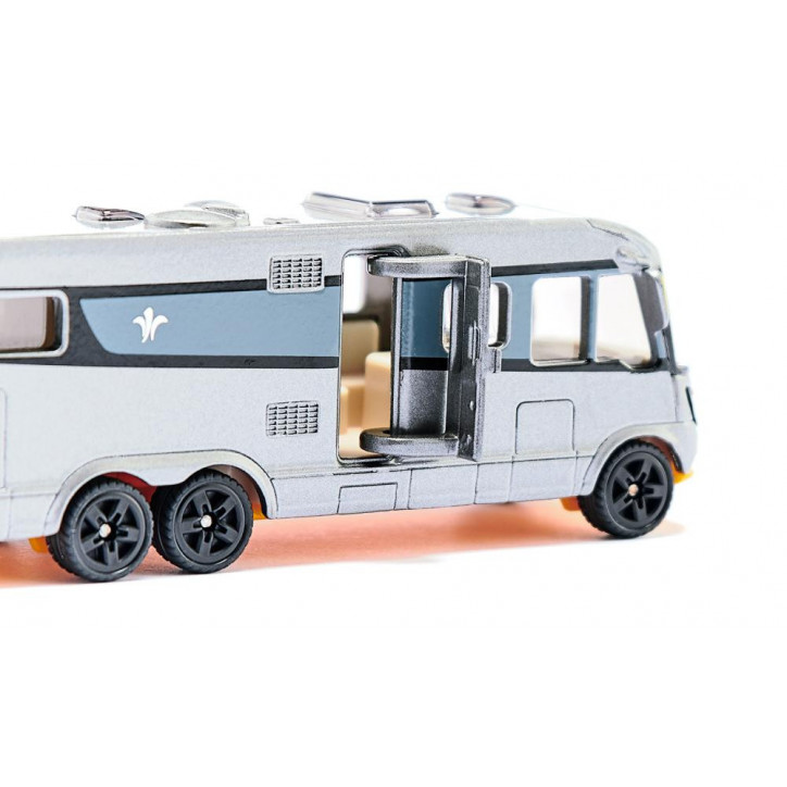 Karavan Niesmann + Bischoff Arto / 1671 Karavan Niesmann + Bischoff Arto / 1671