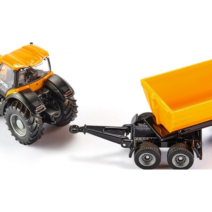 Traktor JCB s prívesom Dolly a vyklápacím kontajnerom / 1858 Traktor JCB s prívesom Dolly a vyklápacím kontajnerom / 1858