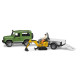 Terénne auto Land Rover Defender Station Wagon s prívesom, mikrorýpadlom JCB 8010 CTS a stavebným robotníkom 1:16 02593